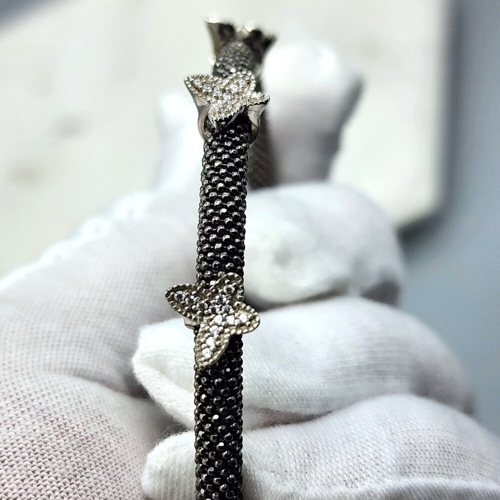 Vintage 925 Sterling Silver Granulated Mesh Bracelet Italy W/Three Flower Charms